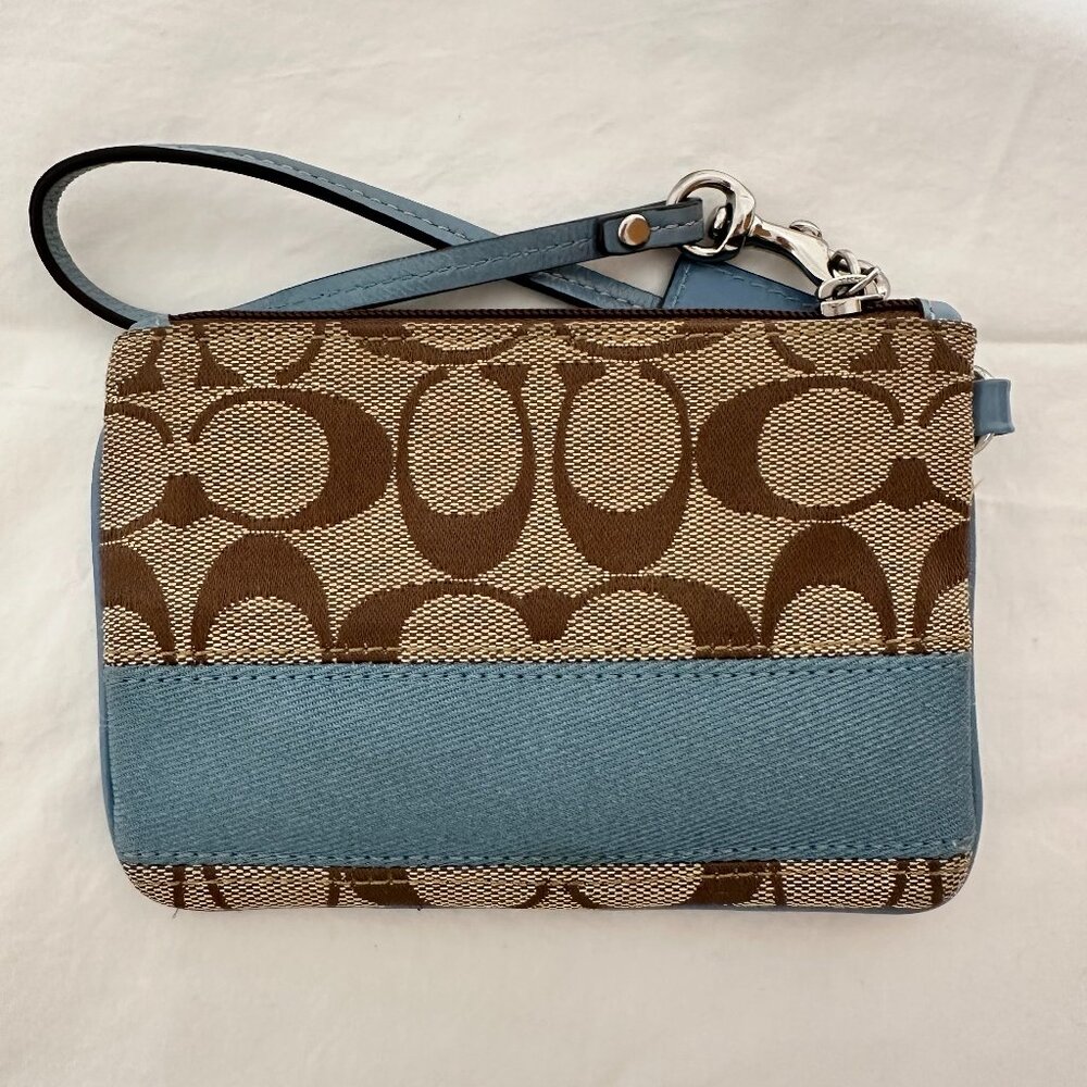 Coach Signature Canvas Small Wrislet khaki/beige and light blue